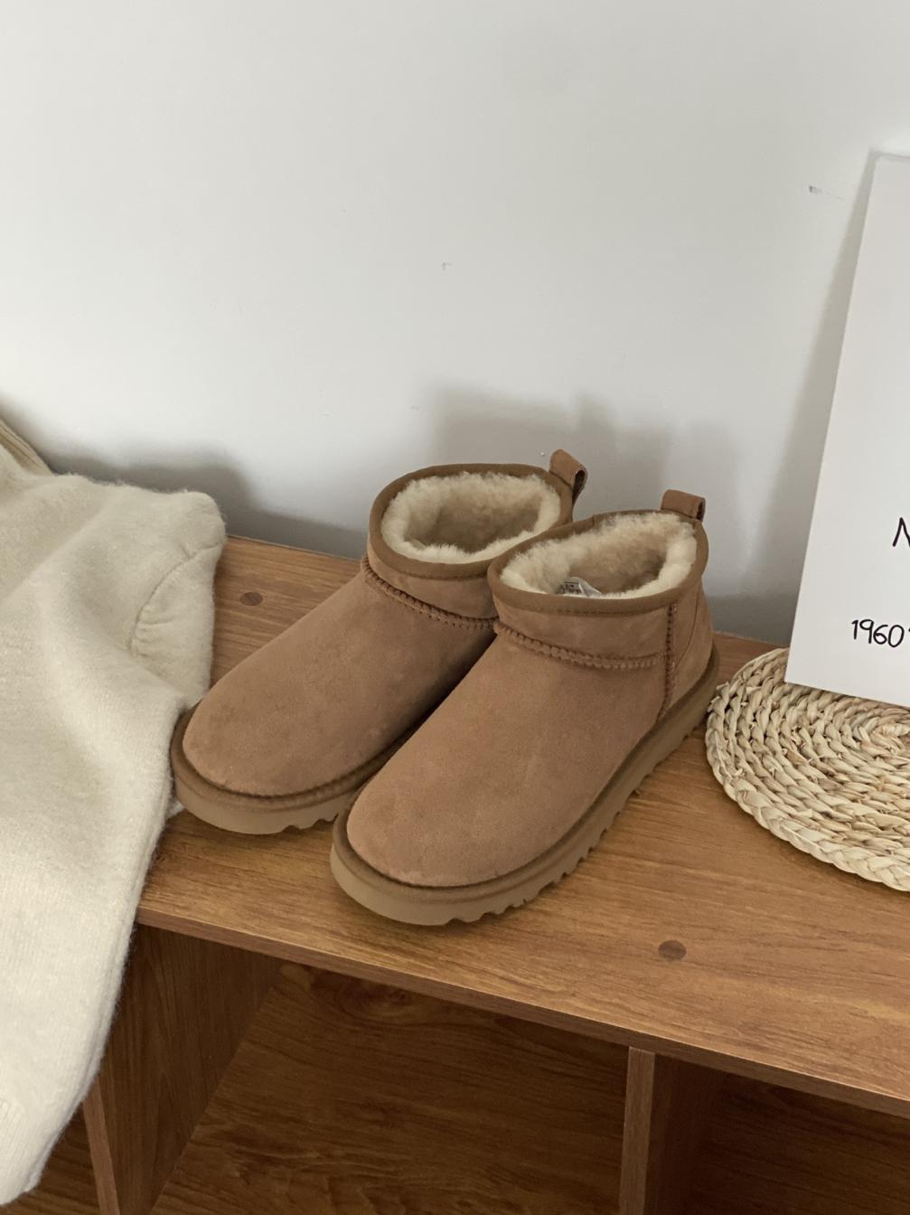 UGG winter shearling Boots/slliper shoes