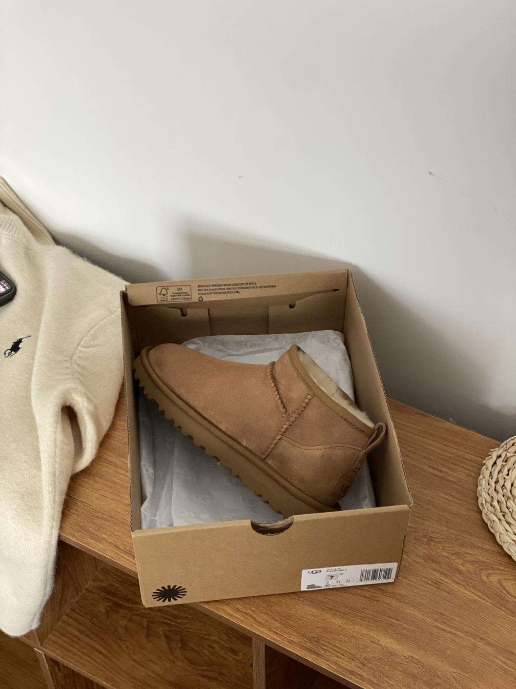 UGG winter shearling Boots/slliper shoes