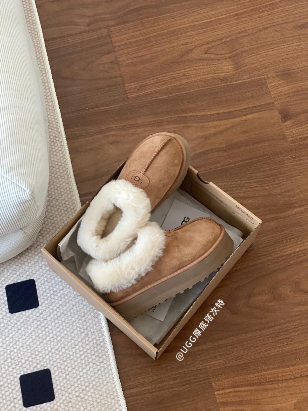 UGG winter shearling Boots/slliper shoes