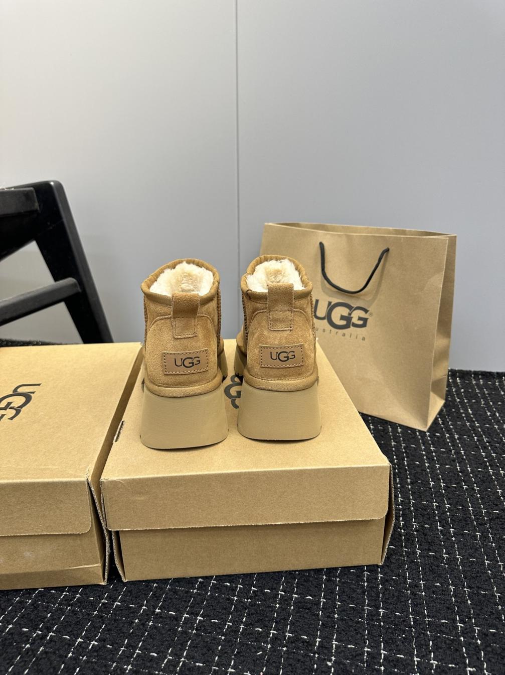 UGG fur slippers 135288