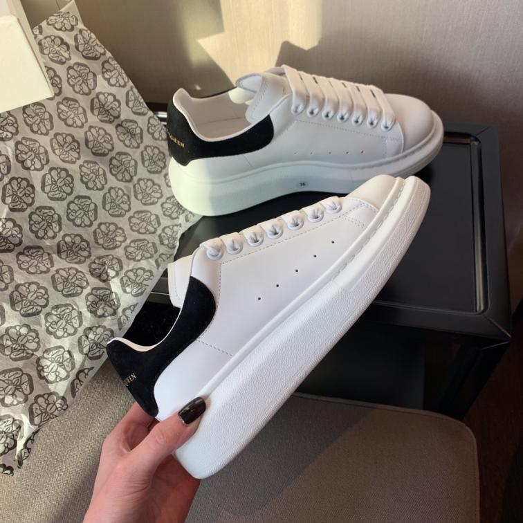 Alexander McQueen unisex sneakers