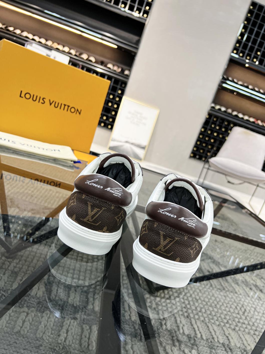 1:1 top quality Mens LV Monogram sneakers 135470