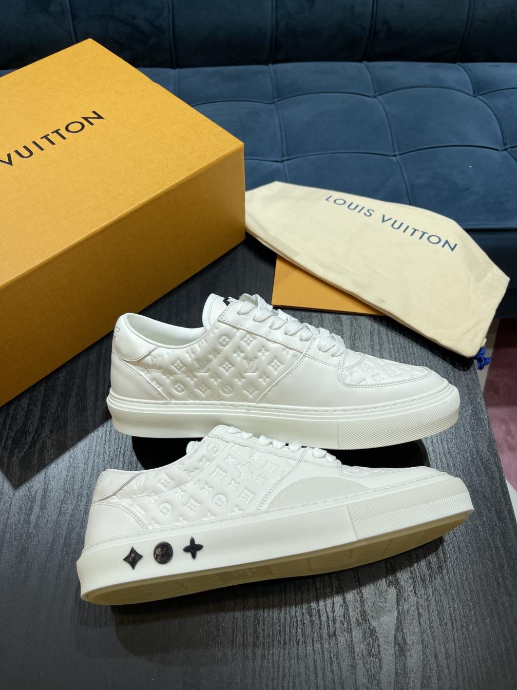 1:1 Men LV Ollie Monogram sneakers 135469