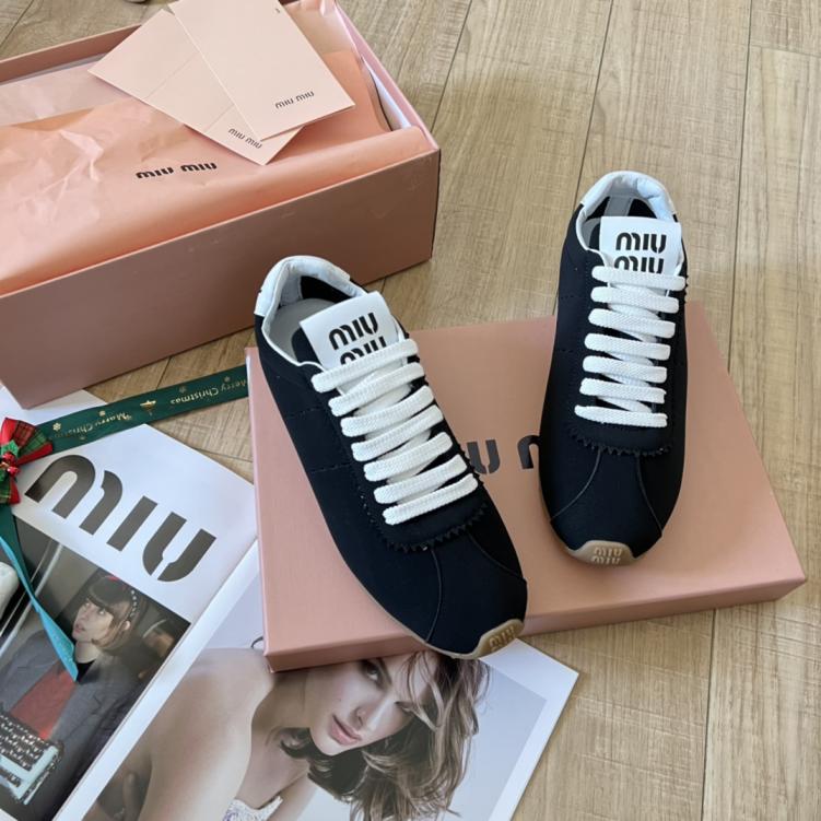 Miumiu flat sneakers 135451