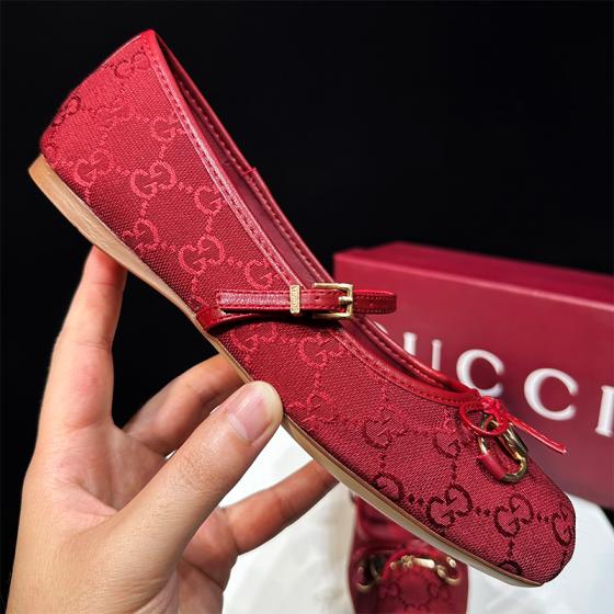 GUCCI New women flat shoes 135579