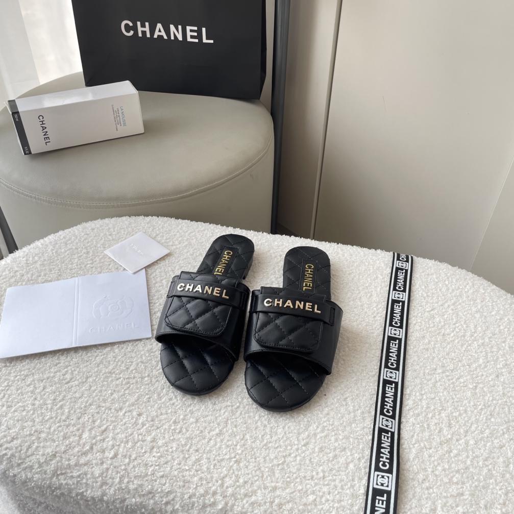 Chanel flat slippers