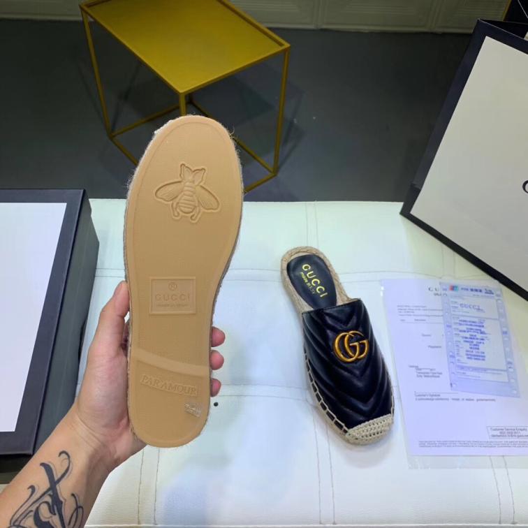GUCCI flat slippers