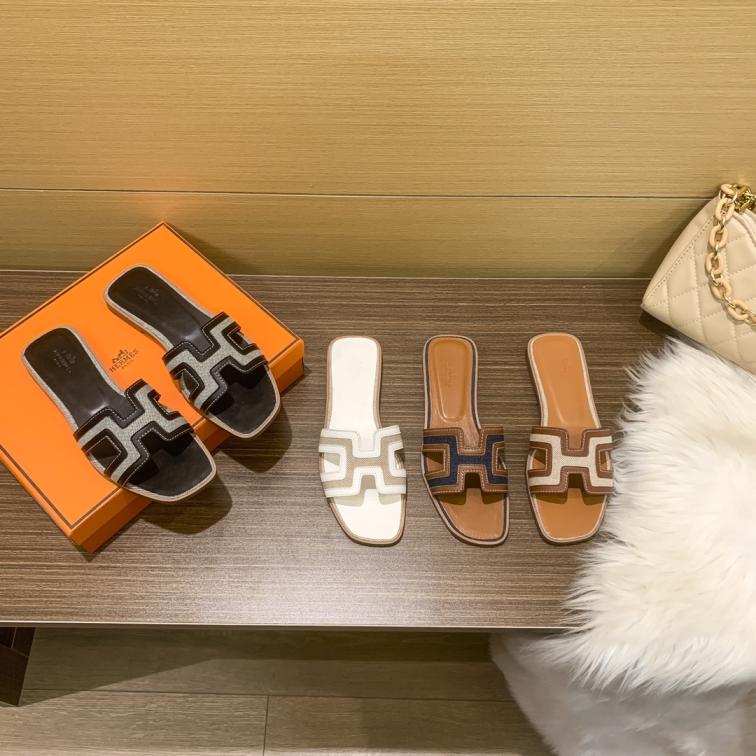 Hermes H slippers
