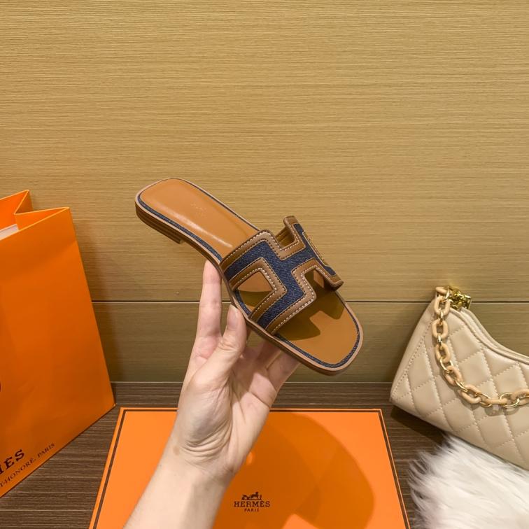 Hermes H slippers