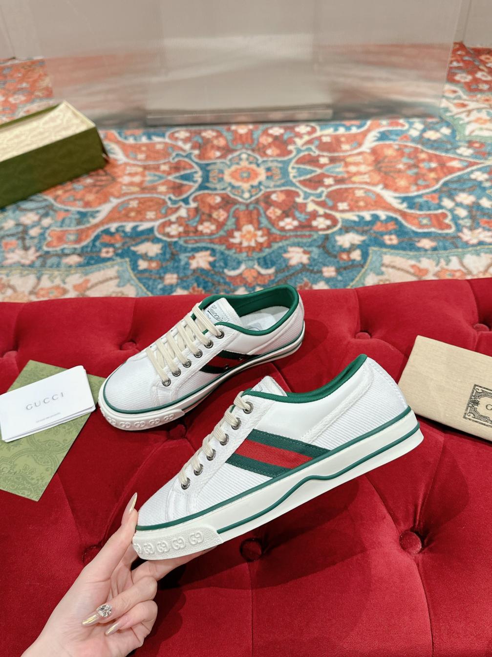GUCCI 1977 vintage Unisex sneakers