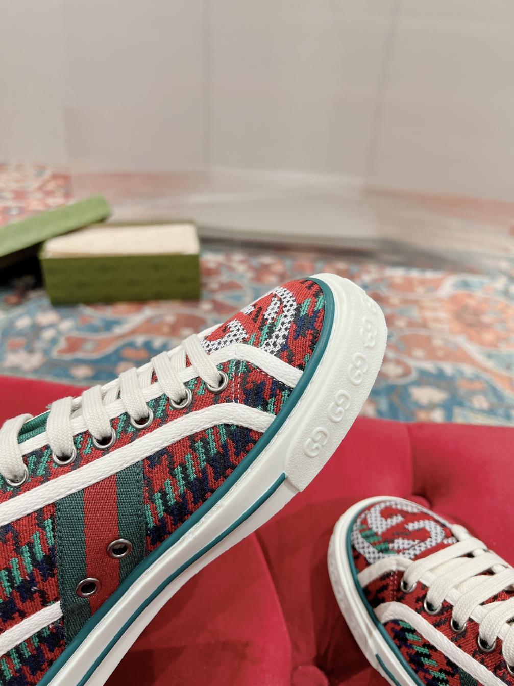 GUCCI 1977 vintage Unisex sneakers