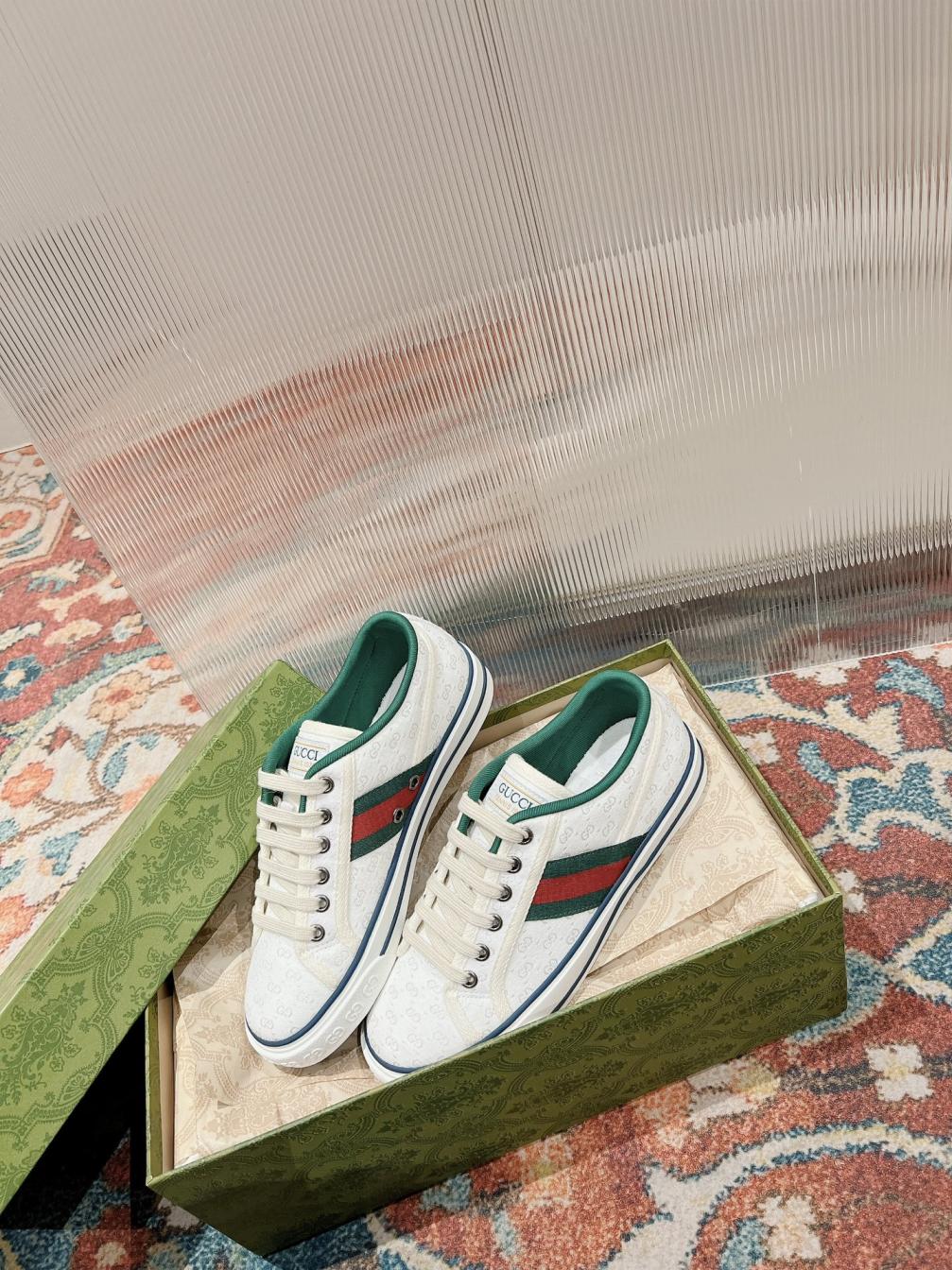 GUCCI 1977 vintage Unisex sneakers