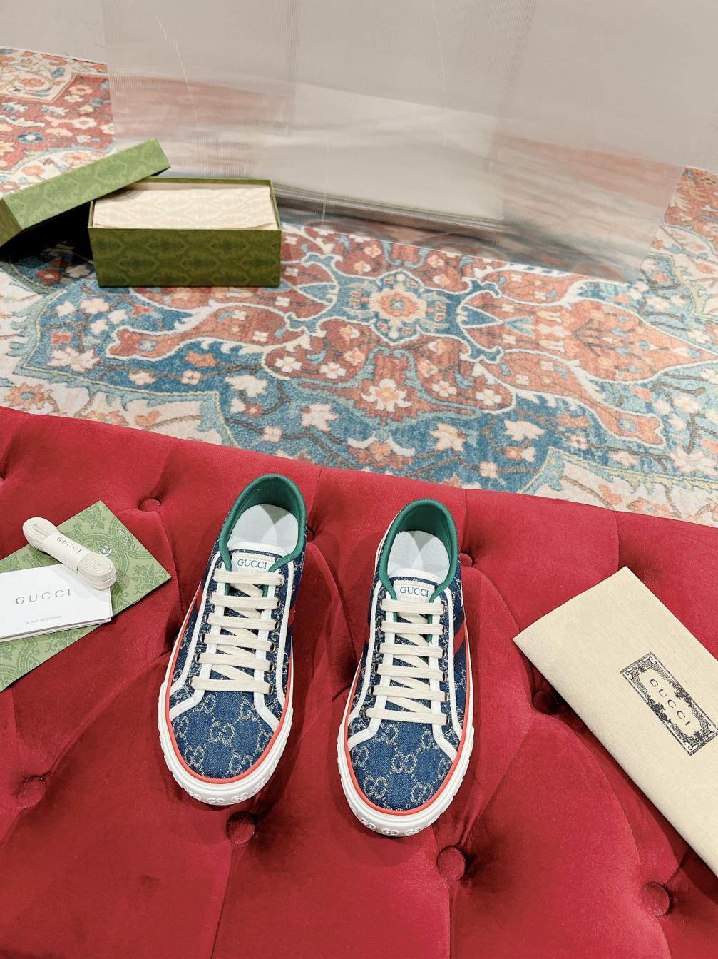 GUCCI 1977 vintage Unisex sneakers