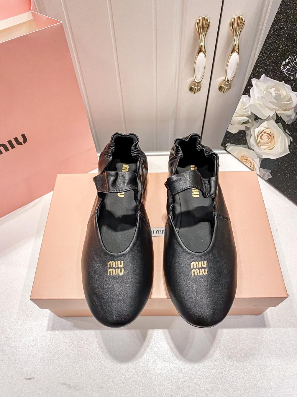 MiuMiu flat shoes 135865