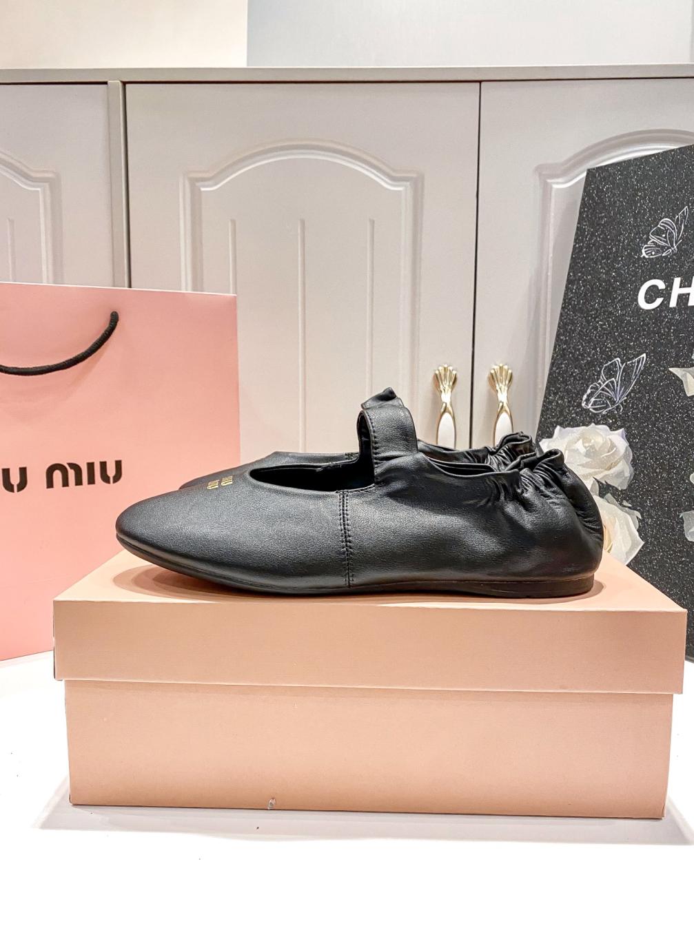 MiuMiu flat shoes 135865