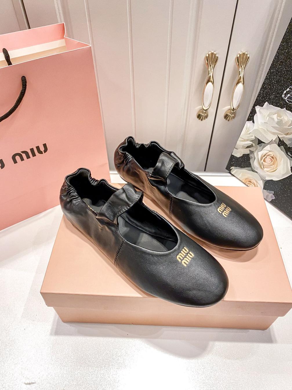 MiuMiu flat shoes 135865