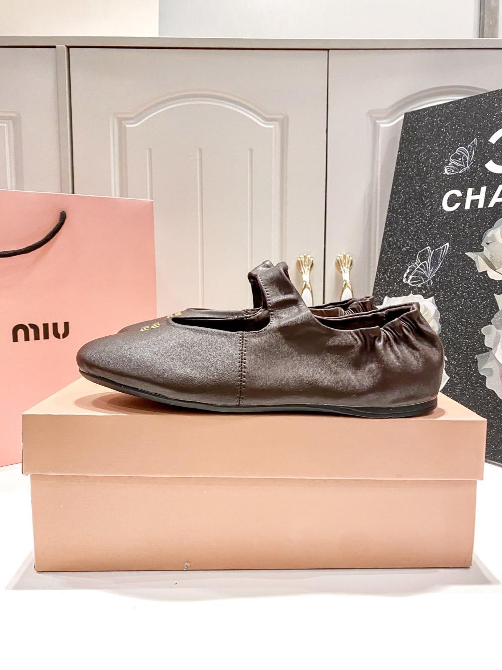 MiuMiu flat shoes 135864