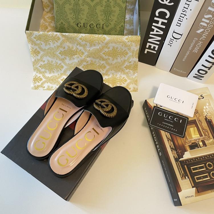 GUCCI GG slippers 135909