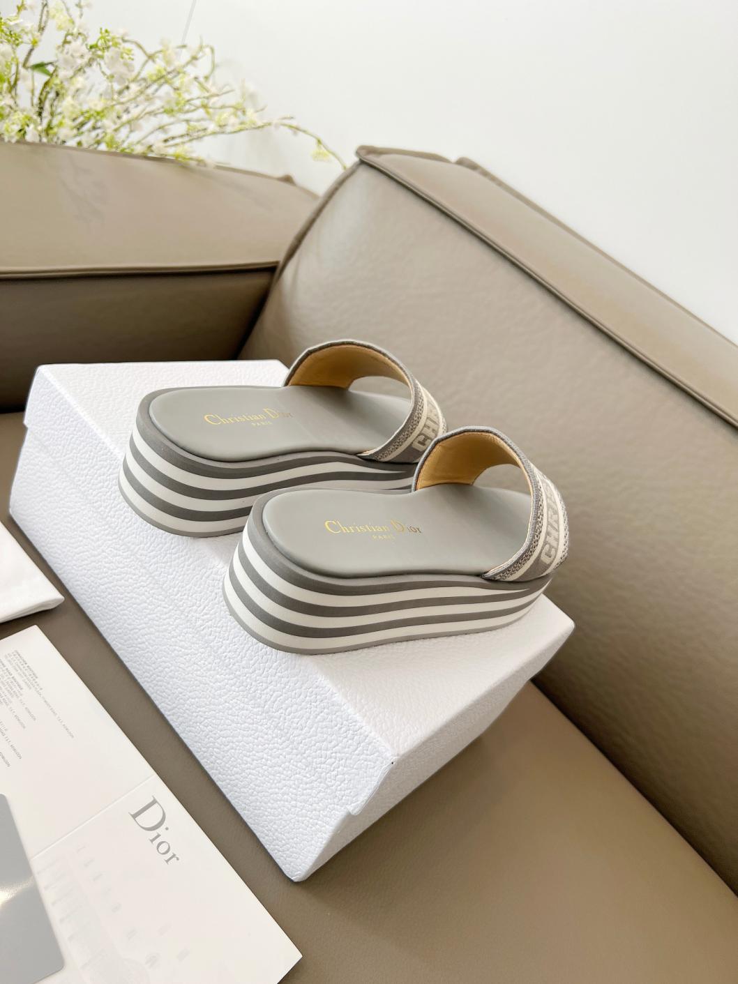 DIOR flat heels Navy Slippers 135900