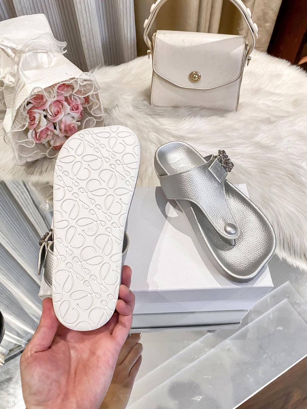 LOEWE Slippers 135944