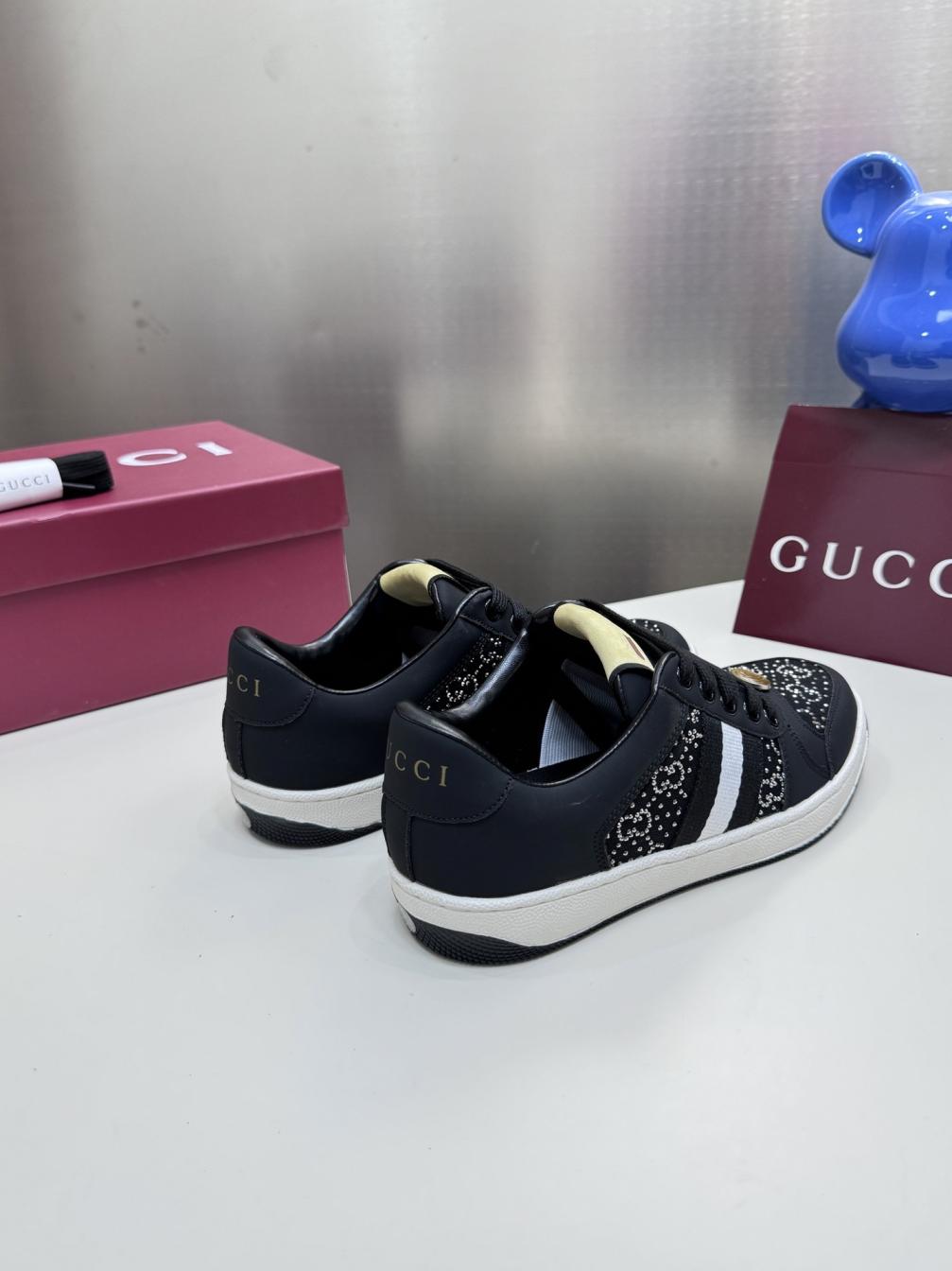 Gucci unisex sneakers 139127