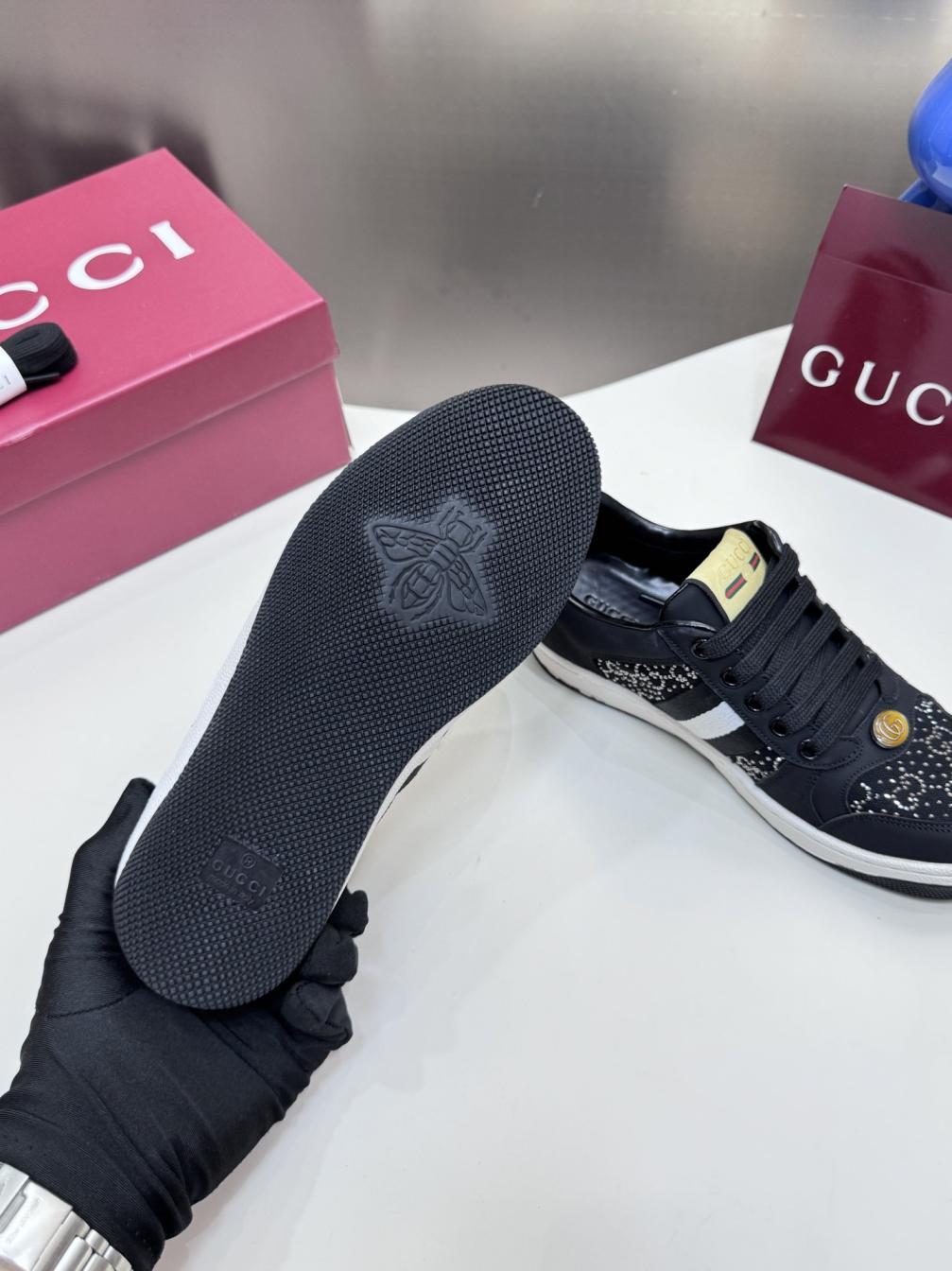 Gucci unisex sneakers 139127