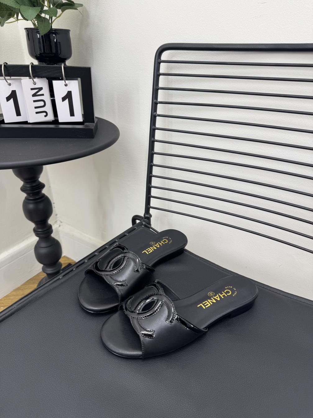 Chanel CC 2026 slippers 139148