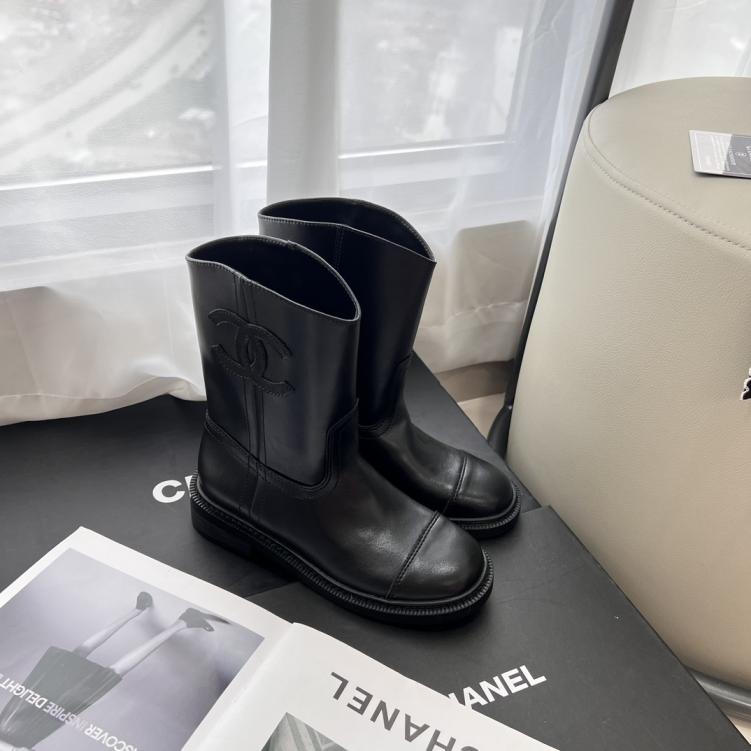 CHANEL Leather boots 139229