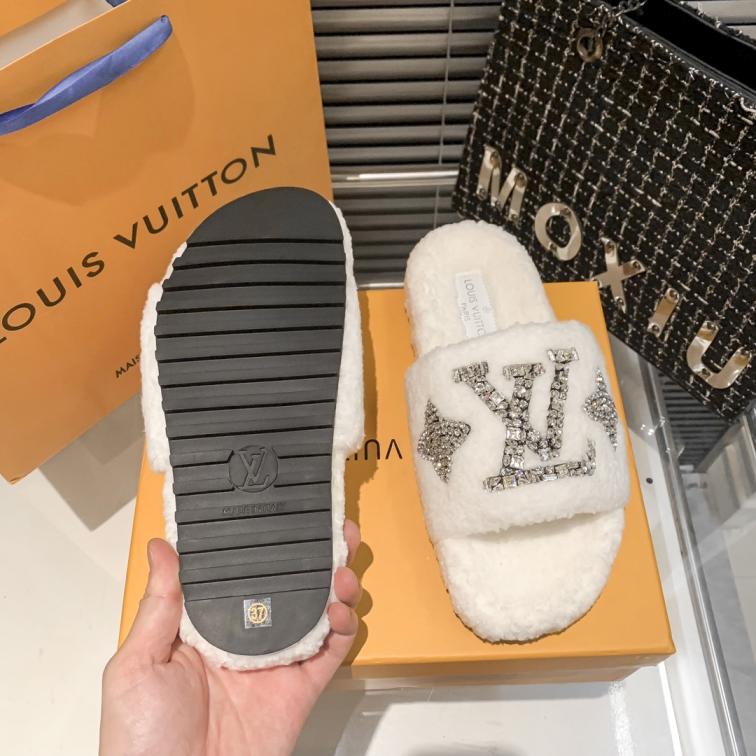 Louis Vuitton winter LV Crystal fur flat shoes