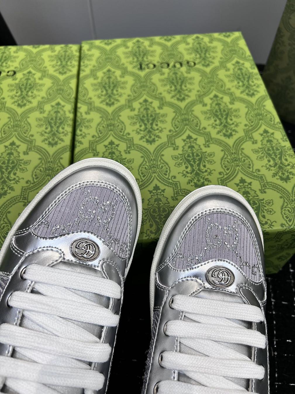 Gucci GG Crystal unisex sneakers 139275